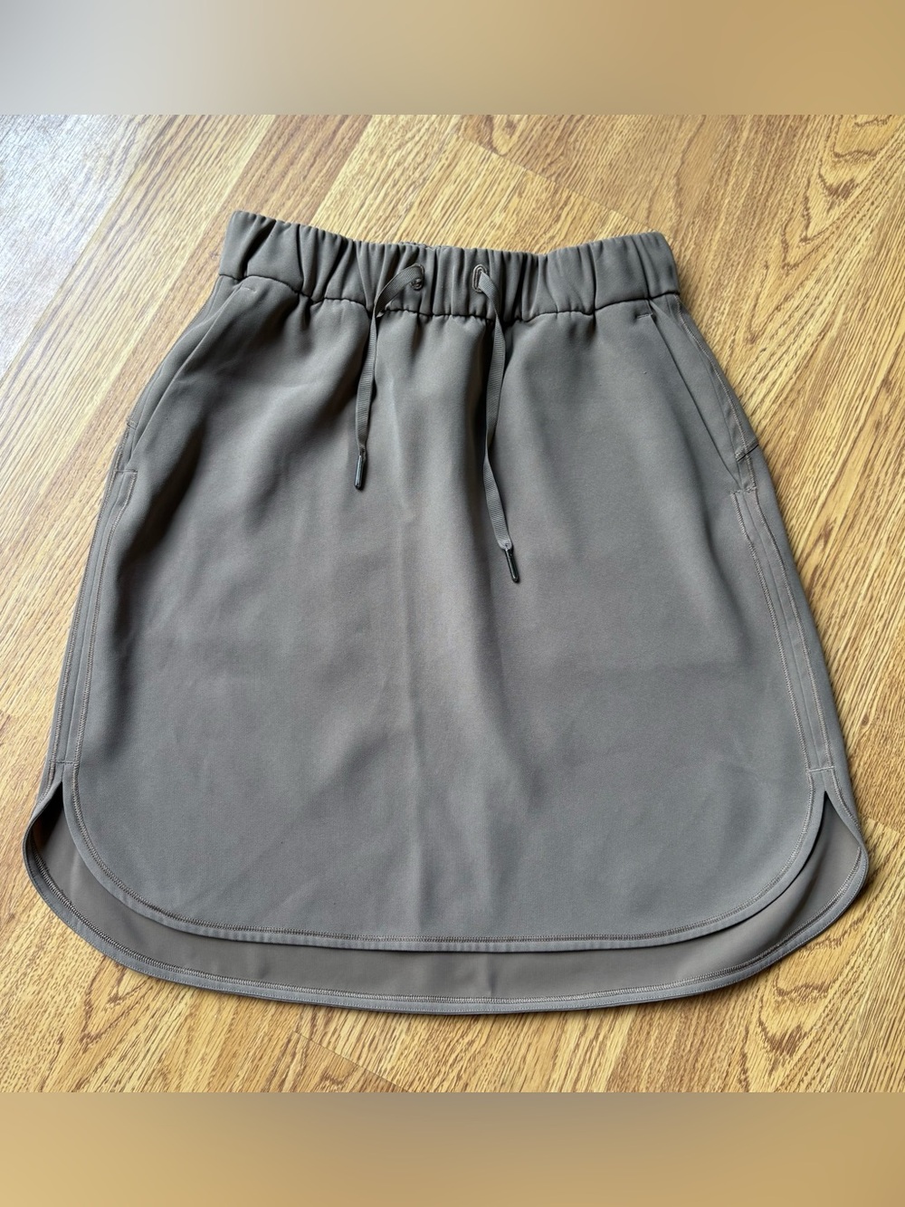 Lululemon On The Fly Brown Pull-On Drawstring Active Skirt Casual Performance 6